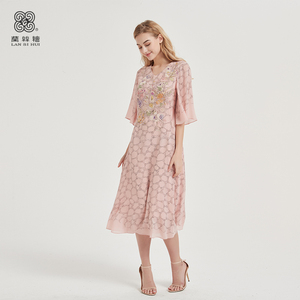 兰丝绘女装旗舰店夏季新款桑蚕丝连衣裙田园风时尚气质中长裙