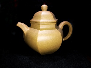 宜兴纯全手工紫砂壶泡茶壶 六方掇球壶 黄段泥 名家: 尹跃琴