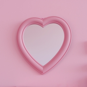 韩国ins粉色爱心化妆镜少女壁挂化妆镜房间墙面装饰桌面心形镜子