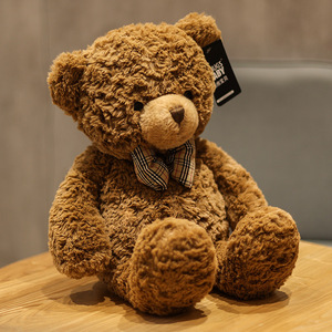 毛绒玩具枕头可爱熊