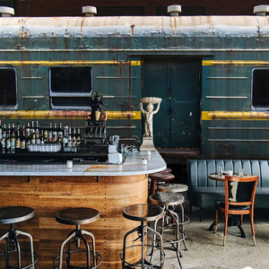 工业风酒吧背景墙奶茶店壁纸3d立体复古绿皮火车车厢主题个性墙纸