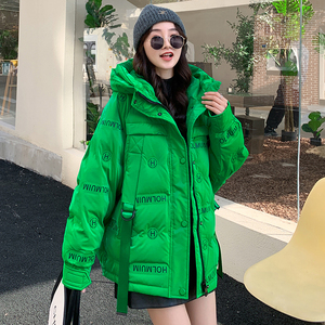绿色宽松羽绒服女短款2021年冬季新款时尚潮牌字母白鸭绒亮面外套