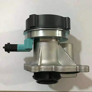 4t 17昂科拉1.4t创酷发动机水泵总成电子水泵