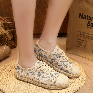 春秋新款女鞋牛筋底休闲碎花小布鞋平底清新学院风学生系带单鞋夏