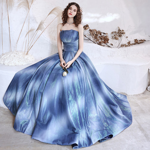 梦幻蓝色抹胸宴会年会演出服晚礼服女轻奢艺考主持人高端大气长款