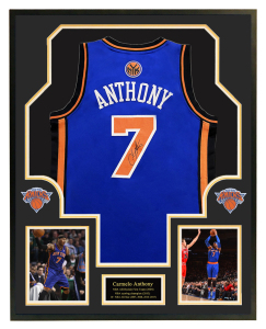 安东尼签名球衣纽约尼克斯7号 甜瓜卡梅隆安东尼 带证书 装裱