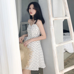 仙女抹胸吊带裙女夏外穿2018新款小清新冷淡风裙子雪纺波点连衣裙