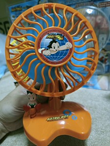 铁臂阿童木迷你小风扇收藏 绝版稀有个性老玩具收藏摆设 橙色款