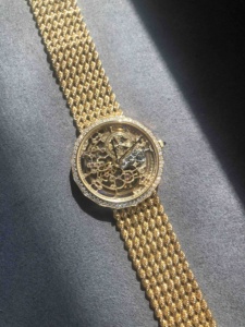 江诗丹顿 1980年代18k黄金镂空机芯手表