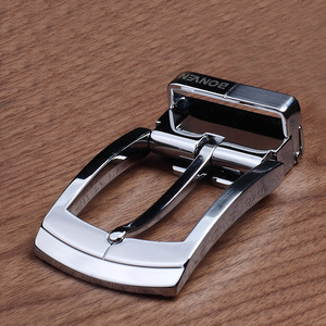 皮带男白色卡扣