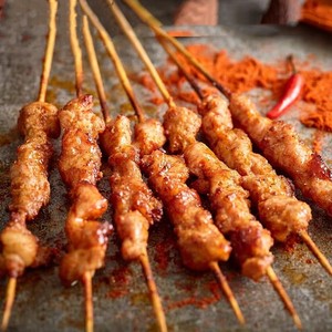 铁板里脊肉串 猪肉小串烧烤小肉串火爆小五花油炸串铁板小串100串