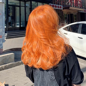 亮橙色染发