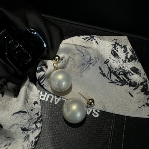 【气质小灯泡】法式温柔大珍珠吊坠耳环925银针百搭气质耳钉