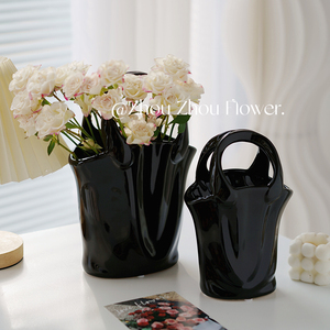 原创设计款陶瓷手提包包花瓶水养鲜花插花客厅餐厅装饰样板间摆件