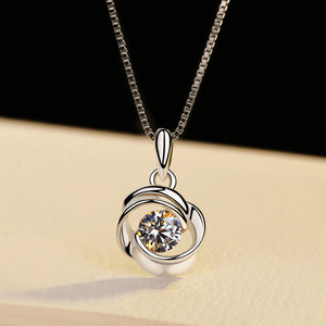 钻石项链女锁骨链吊坠单 pt950铂金女款正品结婚白金砖石项链