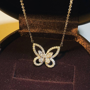 原创小众设计蝴蝶结吊坠镶嵌满钻纯银s925项链仿真钻石锁骨链女