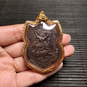 龙婆卡隆 哈努曼 2547 金壳带卡 泰国吊坠项链