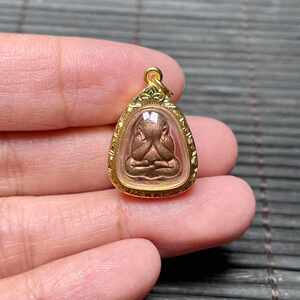 龙婆卡贤 2538 必打迷你模 红铜 金壳带卡 泰国吊坠项链