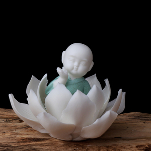 陶瓷莲花摆件手捏居家装饰工艺品客厅摆饰禅意车载小和尚玄关香道