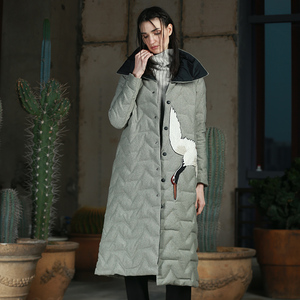 达衣岩女装冬季新款复古中长款羽绒服白鹤图案加厚保