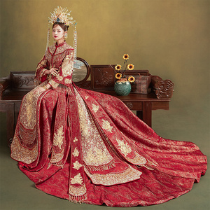 花作衣秀禾服新娘凤冠霞帔结婚古装婚纱中式礼服拖尾秀禾中国风