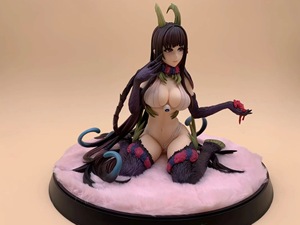 日本动漫revolve 黑山羊 千叶 恶魔姐姐 坐姿 盒装模型美女手办