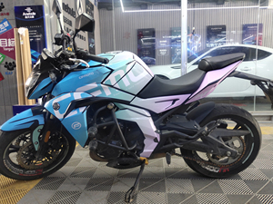 适用于春风nk400/650nk摩托车改装贴花全车贴身贴纸网红拉花贴膜