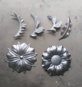 铁艺冲压花叶 大葵花 八角花 弯叶 铁艺配件冲压件 铁花配件