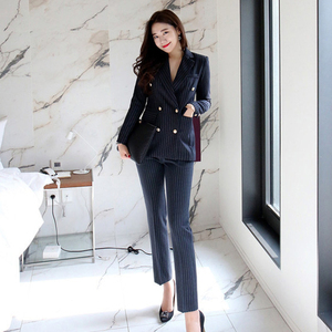 女老板服装