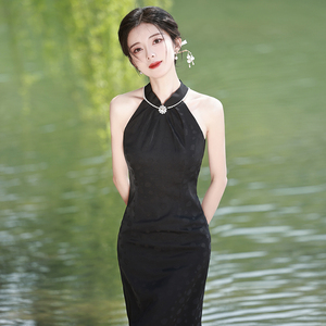 黑色纯欲复古性感改良挂脖旗袍女中式国风气质高端开叉连衣裙优雅