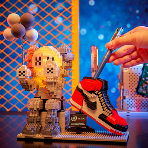 乐高kaws笔筒微颗粒拼装积木成年高难度女生系列礼物送男孩子玩具