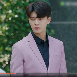 乌鸦小姐与蜥蜴先生顾川任嘉伦同款粉色西服外套时尚休闲私人定制