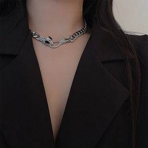zeze古巴灵蛇项链欧美嘻哈小众冷淡风蛇形咬尾镶钻设计感锁骨链