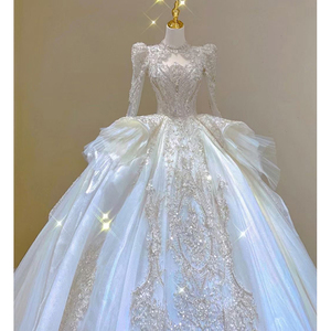 长袖主婚纱2024新款新娘复古拖尾高级重工法式小个子轻星空出门纱