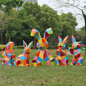 彩绘几何兔子玻璃钢景观雕塑小品户外园林售楼部小区草坪装饰摆件