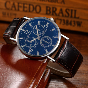 爆款经典手表 蓝光玻璃皮带装饰三眼 微商手表礼品手表 男女手表