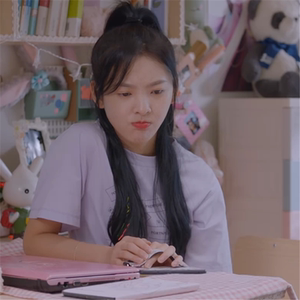 机智的上半场章若楠皇甫淑敏同款紫色印花t恤简约休闲宽松上衣女