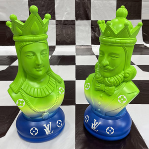 国际象棋雕塑玻璃钢国王皇后大摆件户外轻奢服装店铺欧式装饰品