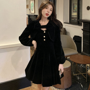 法式丝绒连衣裙女秋小个子黑色吊带裙外搭罩衫赫本风小黑裙蓬蓬裙