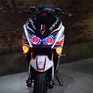 smax狮吼force宏图傻妹二代120v大功率电摩电动车锂电池台湾可发