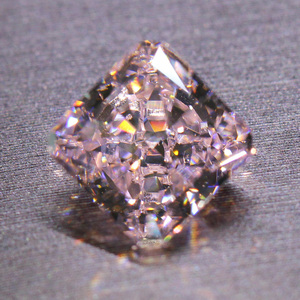 浅粉色粉钻高碳钻粉晶雷迪恩冰花切割正方形可爱镶嵌小众戒指项链