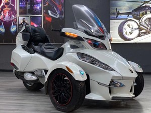 二手庞巴迪倒三轮不倒翁摩托车双缸水冷地平线重机车公路趴赛整车