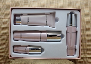 京润珍珠裸妆透白系列4四件套礼盒套盒套装补水保湿包邮专柜正品