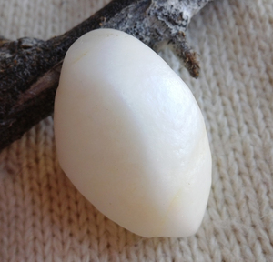 白玉戈壁料天然石头新疆鸡骨白羊脂玉金丝玉地表籽料蛋白原石毛料