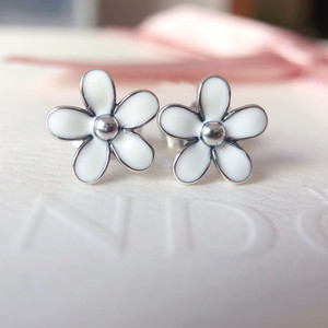 国内现货pandora潘多拉925银白色雏菊耳钉女290538en12送女友礼物