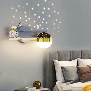 网红轻奢壁灯卧室床头灯极简约现代客厅电视背景墙创意宇航员灯具