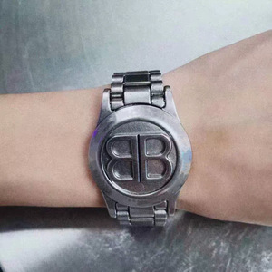 2020新款巴家双b字母手表链 无指针手表 时尚潮人创意款 网红爆款
