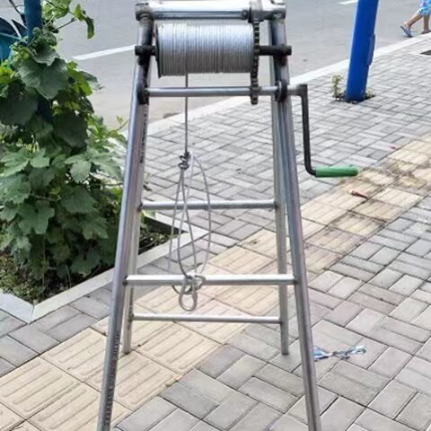 手摇绞盘式井口收绳架 潜水泵深井泵污水泵吊绳架深井吊装吊物架