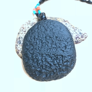 石缘屋新疆阿勒泰碳质球粒石陨石俗称黑珍珠天然原石挂件吊坠配饰