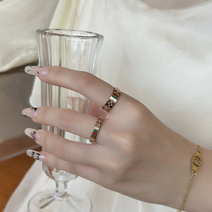 新款时尚个性戒指女钛钢不掉色ins风情侣对戒玫瑰金指环七夕礼物